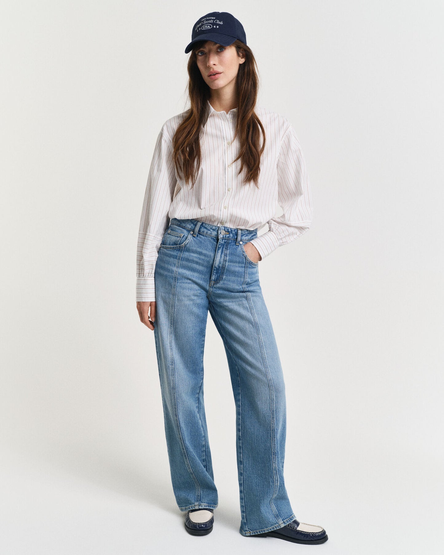 Relaxed Fit Straight Seam Jeans