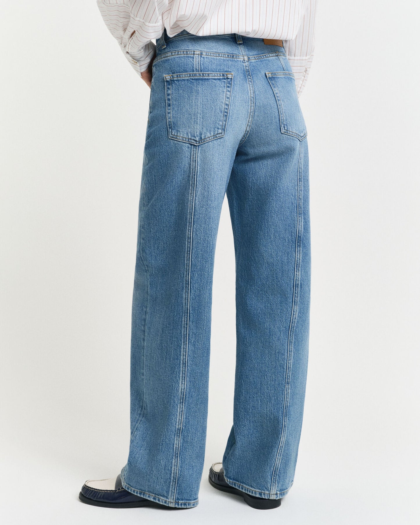 Relaxed Fit Straight Seam Jeans