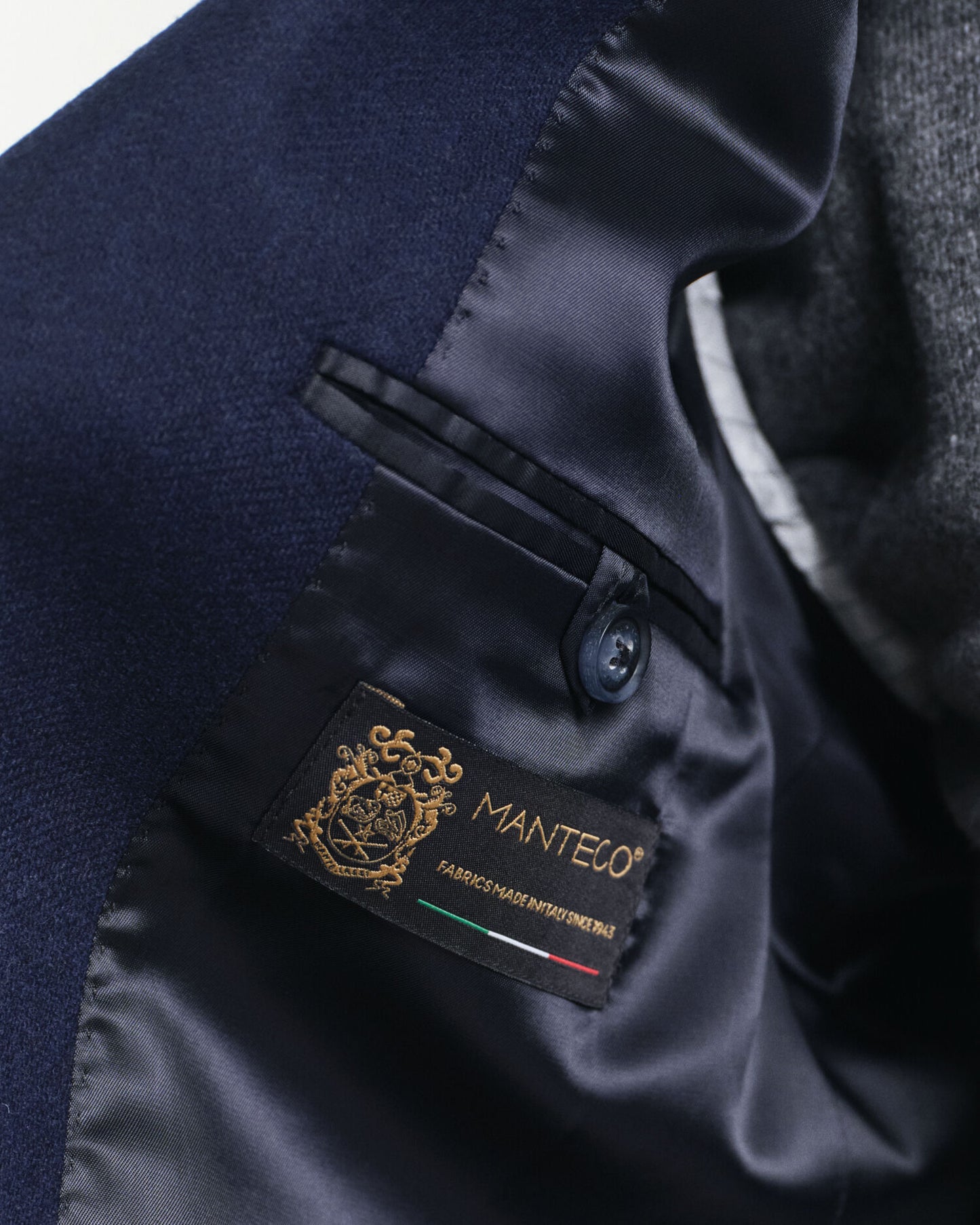 Slim Fit Wool Flannel Club Blazer